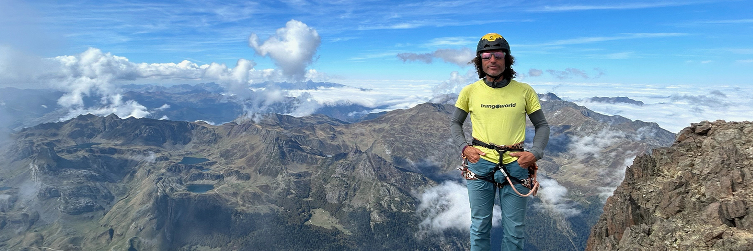 Guía de compra para elegir la ropa perfecta de escalada en la montaña
