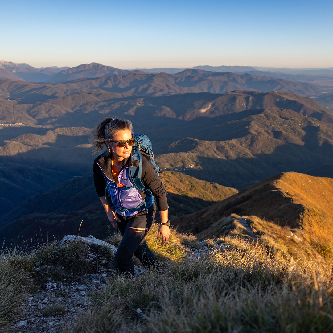 Ana Montes - Trangoworld